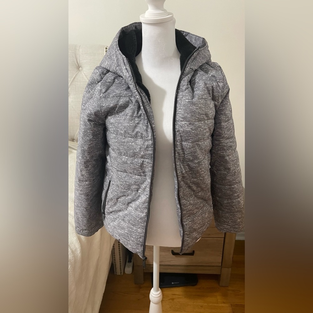 Abercrombie Cozy Puffer kids size 11/12 , faux fur lined , in speckled grey